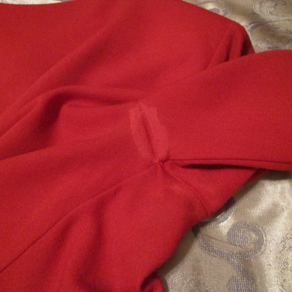 RED CROPPED JACKET - Picture 7 of 7